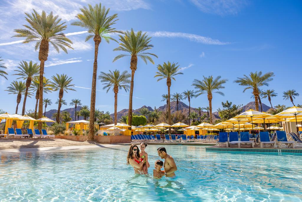 Visit Greater Palm Springs lanzó campaña de verano ‘Born to Chill’ 2025