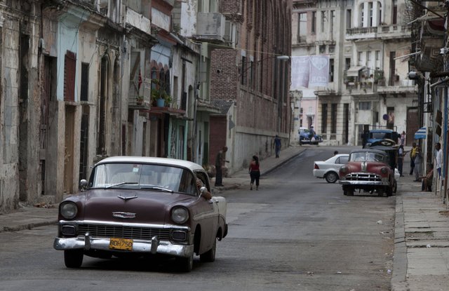 Cuba, lejos de admitir fracaso político, culpa a Trump por crisis económica