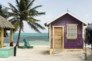 Belize brilla en la gran pantalla en el estreno mundial de“Looking Through Water”