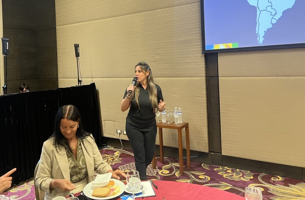 Belicidad. Florencia Lizarazu, representante de Belize.