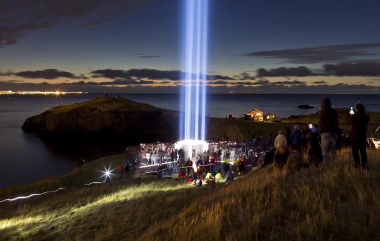 Imagine Peace, el faro dedicado a la paz en la capital de Islandia