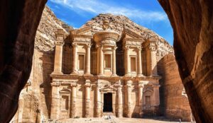 Conflicto Israel-Gaza castiga al turismo en Jordania: derrumbe de visitantes en Petra
