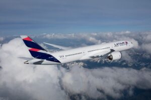 LATAM Airlines cierra 2025 con ganancias récord y consolida su liderazgo en el hemisferio sur