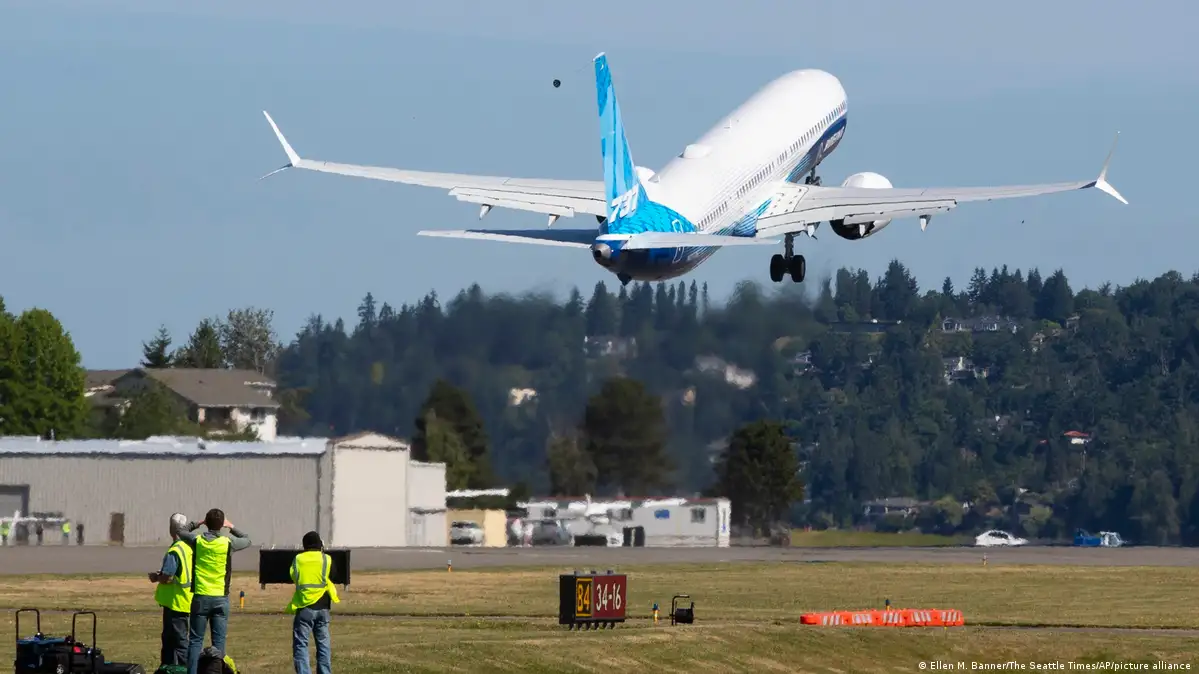 Alerta en el Boeing 737 MAX 10: la FAA ordena inspecciones urgentes tras una falla de software