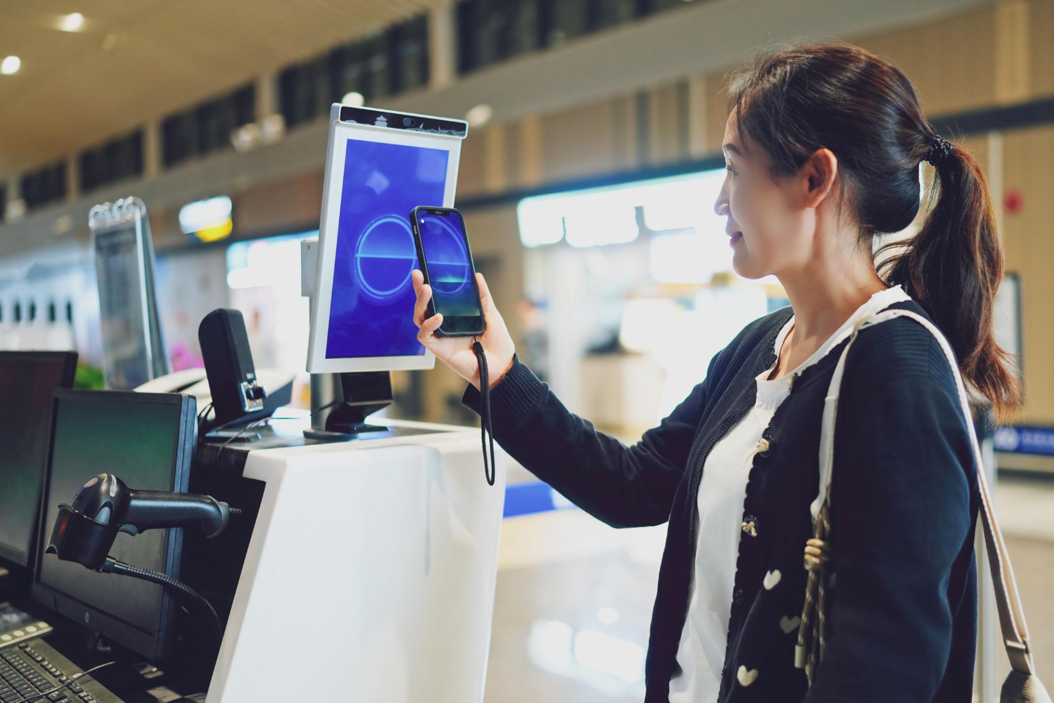 El fin del pasaporte físico: la aviación ya está lista para viajar sin documentos