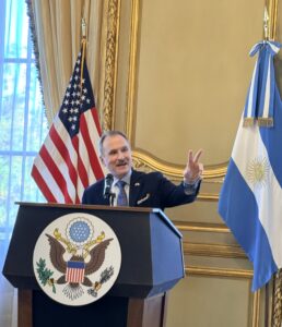 Kansas se presenta en Argentina: incentivos, inversiones y una invitación a mirar el “corazón” de Estados Unidos