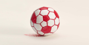 Bal Harbour celebra la pasión global por el fútbol con “12 Pentagons” y una monumental escultura inspirada en el balón