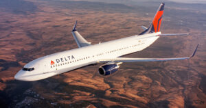 Delta apuesta por una aviación más eficiente: instalará tecnología que reduce el consumo de combustible en 240 aviones