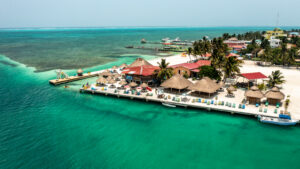 Caye Caulker: la isla de Belice donde el lujo se vive descalzo y el tiempo transcurre sin apuro