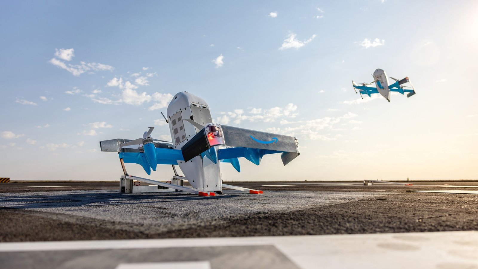 Amazon lleva las compras al cielo: los drones llegarán a casi 500 ciudades de EE.UU.
