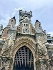 Dark Universe: el castillo de Frankenstein donde Universal convierte el terror clásico en realidad