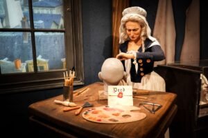 Halloween en Orlando: Madame Tussauds convierte a sus visitantes en detectives con “The Great Wax Heist”