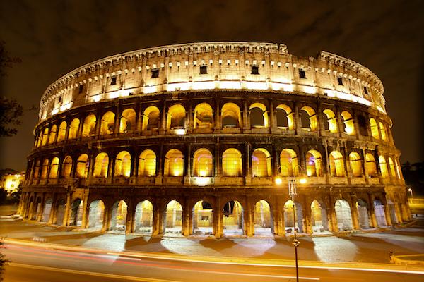 Italia invita a descubrir sus monumentos bajo las estrellas durante agosto
