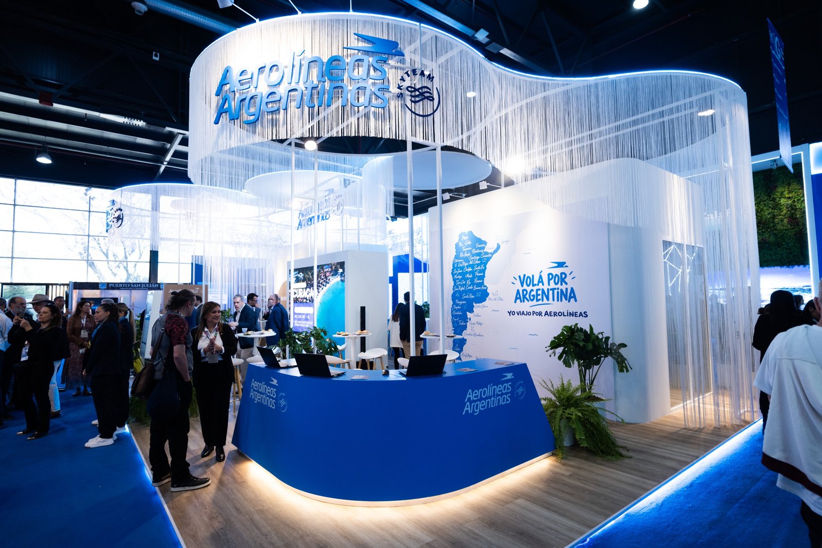 Aerolíneas Argentinas refuerza su verano 2027 con más vuelos al Caribe y Brasil