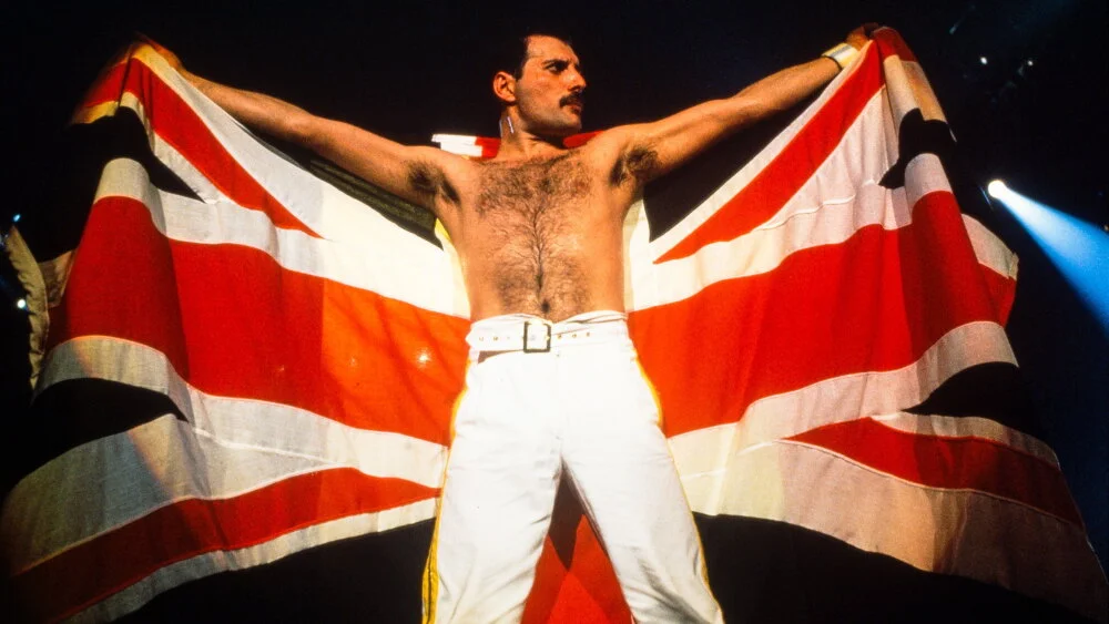 Freddie Mercury vuelve a Londres: el V&A exhibirá gratis ocho de sus looks más icónicos